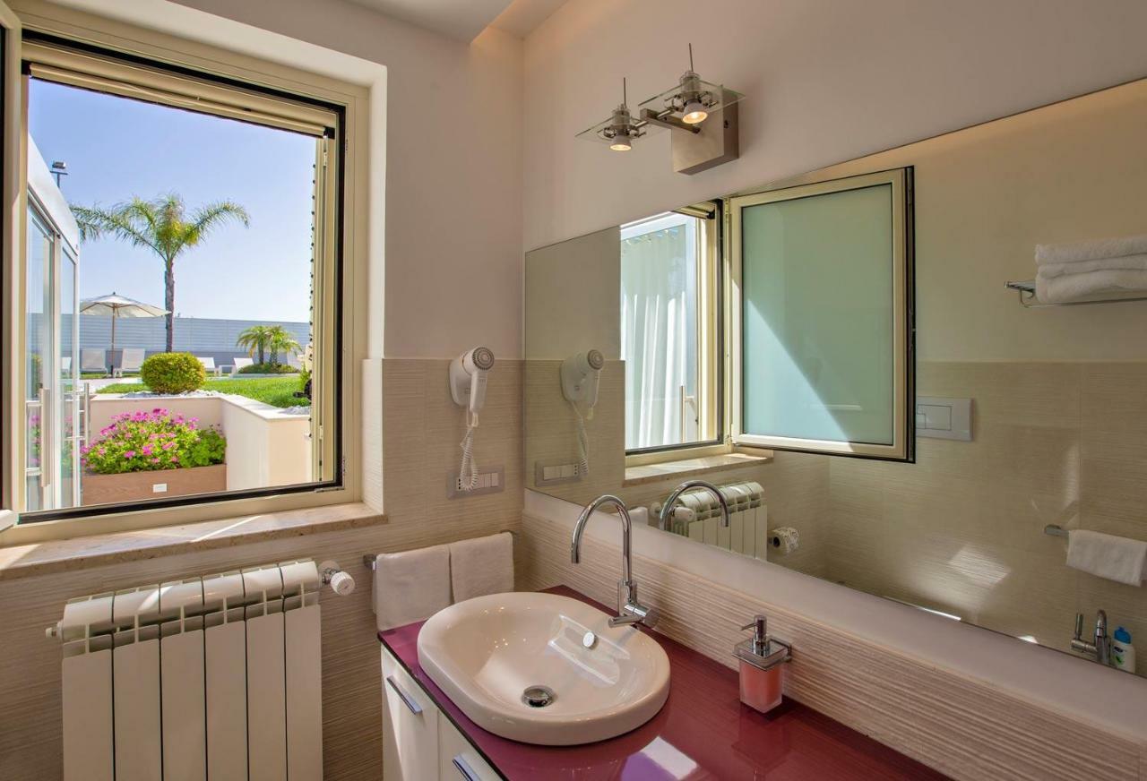 Amalfi - Positano Home & Breakfast Pontecagnano Bagian luar foto